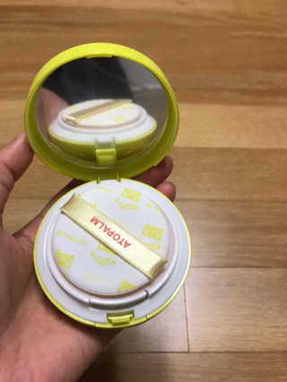 아토팜 톡톡 페이셜 선팩트 SPF43 PA+++ — 5점을 준 리뷰어가 2019년 6월 올린 사용 사진