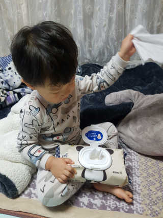 달곰이 물티슈 — 5점을 준 리뷰어가 2017년 12월 올린 사용 사진