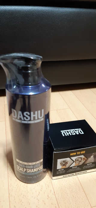 다슈코리아 다슈 단백질 한방 두피 골드 샴푸 500ml +샴푸브러쉬 — 5점을 준 리뷰어가 2020년 1월 올린 사용 사진