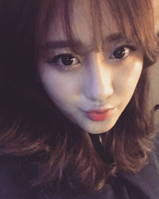 딜라잇18 홀리몰리 글리터라이너 — 4.5점을 준 리뷰어가 2016년 8월 올린 사용 사진