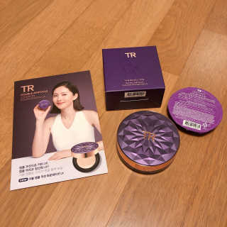 TR타임레볼루션 [TR] 더블 앰플 쿠션 파운데이션 LX — 5점을 준 리뷰어가 2019년 11월 올린 사용 사진