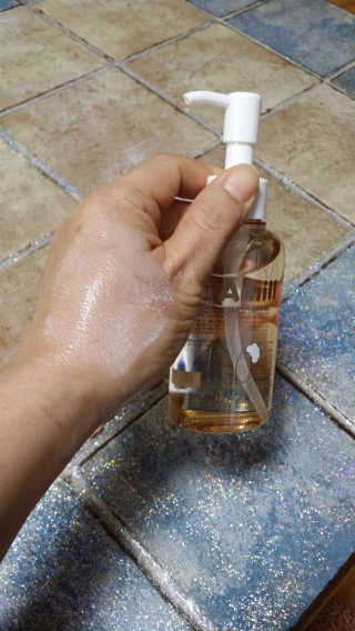 에이밀 슈퍼 그레인 클렌징 오일 125ml — 4.5점을 준 리뷰어가 2019년 10월 올린 사용 사진
