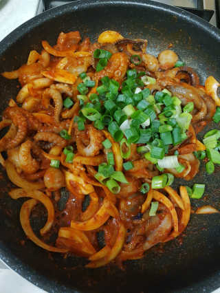 맵꾸미 쭈꾸미볶음 450g — 5점을 준 리뷰어가 2019년 8월 올린 사용 사진