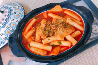 두번째 국떡 국가대표 떡볶이 1팩 + 영미칩 2봉 증정 — 5점을 준 리뷰어가 2019년 2월 올린 사용 사진