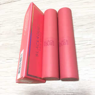 [블랙루즈] 로즈 벨벳 립스틱 택1+랜덤1 — 5점을 준 리뷰어가 2019년 2월 올린 사용 사진