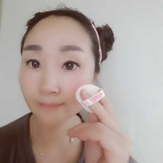 미팩토리 뿌숭뿌숭팩트 + 퍼프 2개 추가 증정 — 5점을 준 리뷰어가 2019년 8월 올린 사용 사진