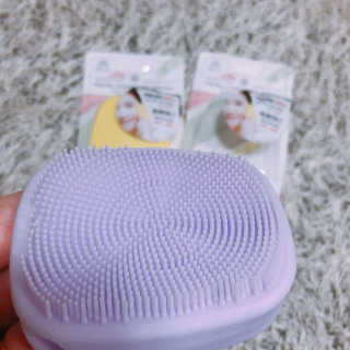 비비또 페이셜 클렌징 브러쉬 2P — 4.75점을 준 리뷰어가 2018년 6월 올린 사용 사진