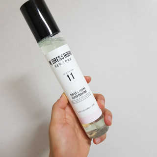 더블유드레스룸 신규향 드레스퍼퓸150ml — 4.67점을 준 리뷰어가 2018년 8월 올린 사용 사진
