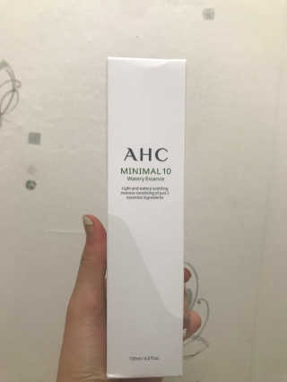 AHC 에이 에이치 씨 미니멀 10 워터리 에센스 — 4.5점을 준 리뷰어가 2018년 11월 올린 사용 사진