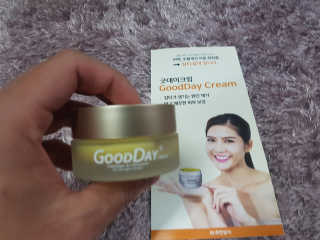 GoodDay Skincare GoodDay 강황 크림 — 5점을 준 리뷰어가 2019년 6월 올린 사용 사진