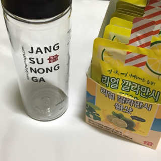 장수농가 리얼깔라만시 원샷 50ml 10팩+보틀 — 5점을 준 리뷰어가 2019년 4월 올린 사용 사진