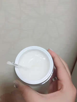최윤하스텔라 최윤하 만물상 올인원 만능크림 — 4.5점을 준 리뷰어가 2018년 11월 올린 사용 사진