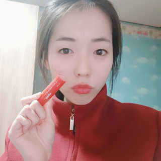 블리스텍스 립 릴리프 크림 립밤, 립 바이브런스 립밤 — 4.33점을 준 리뷰어가 2018년 11월 올린 사용 사진