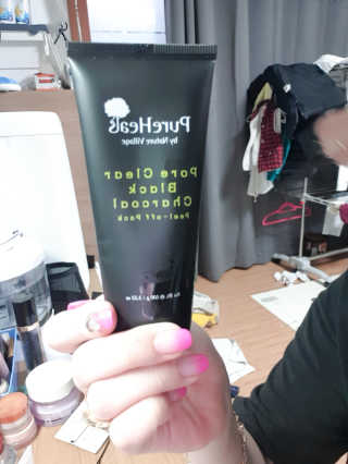 퓨어힐스 포어 클리어 블랙 챠콜 필오프 팩 — 4점을 준 리뷰어가 2019년 3월 올린 사용 사진