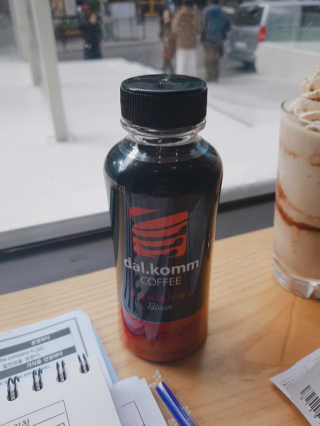 [빙그레] 달콤커피 콜라보 디카페인, 블랙 아메리카노 — 5점을 준 리뷰어가 2019년 1월 올린 사용 사진