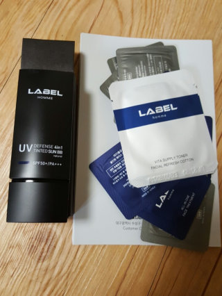 레이블옴므-labelhomme 유브이 디펜스 포인원 틴티드 선비비 — 4점을 준 리뷰어가 2016년 8월 올린 사용 사진