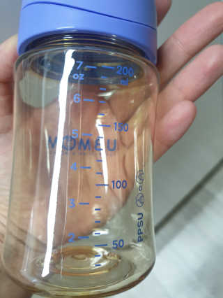 유비맘 PPSU 젖병 노꼭지_200ml_컬러 랜덤 발송 — 5점을 준 리뷰어가 2020년 3월 올린 사용 사진