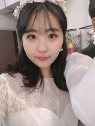 손앤박(SON&PARK) 블루밍 립스틱 — 5점을 준 리뷰어가 2018년 4월 올린 사용 사진