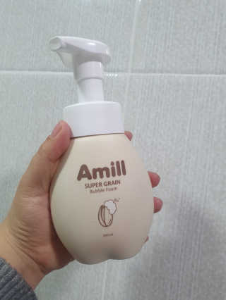 에이밀 슈퍼 그레인 버블 폼 200ml — 5점을 준 리뷰어가 2019년 12월 올린 사용 사진