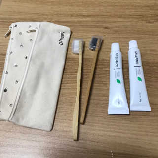 닥터노아 칫솔치약 휴대용 세트 — 4.5점을 준 리뷰어가 2019년 11월 올린 사용 사진