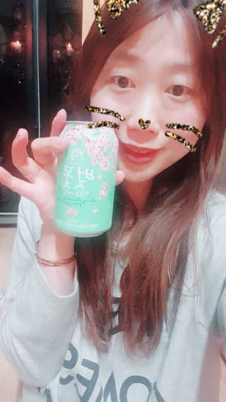 GS25 벚꽃 팝콘 + 벚꽃스파클링 + 벚꽃 청포도 에이드 — 4.67점을 준 리뷰어가 2018년 3월 올린 사용 사진
