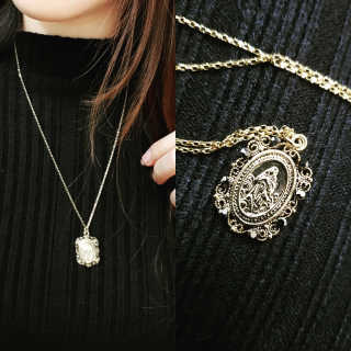 쥬얼카운티 92.5 Silver Byzantine Coin Pendant Necklace — 4점을 준 리뷰어가 2018년 11월 올린 사용 사진