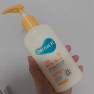 더마비 에브리데이 선블록 SPF50+ PA++++ — 5점을 준 리뷰어가 2019년 4월 올린 사용 사진