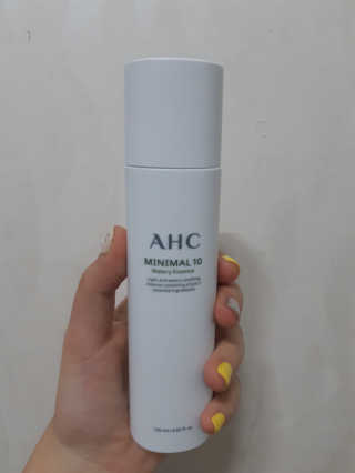 AHC 에이 에이치 씨 미니멀 10 워터리 에센스 — 5점을 준 리뷰어가 2018년 12월 올린 사용 사진
