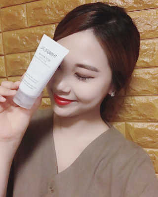 디시즈리얼 레스트 리페어 데이 크림 — 5점을 준 리뷰어가 2017년 7월 올린 사용 사진