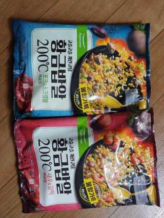 장안의 화제 황금볶음밥, 풀무원 황금밥알 200℃ — 4점을 준 리뷰어가 2019년 9월 올린 사용 사진