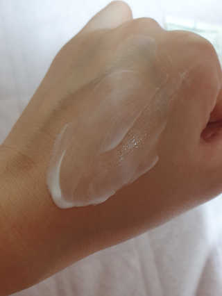 SWISSE 스위스 로즈힙 페이셜 모이스처라이저 로션 — 5점을 준 리뷰어가 2019년 12월 올린 사용 사진