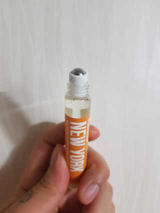 더블유드레스룸 롤 온 퍼퓸EDT 10ml — 4점을 준 리뷰어가 2018년 10월 올린 사용 사진