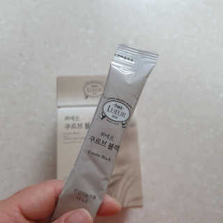 [하우투잇] 뤼에르 쿠르브 블랙 10ml x 30포 총 300ml — 4점을 준 리뷰어가 2020년 3월 올린 사용 사진