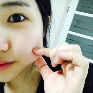 폴라초이스 리지스트 화이트닝 에센스 — 4.5점을 준 리뷰어가 2017년 1월 올린 사용 사진