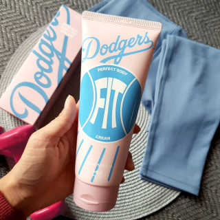 MLB COSMETICS [MLB PLAY] 퍼펙트 바디핏 크림 200ml — 3점을 준 리뷰어가 2019년 11월 올린 사용 사진