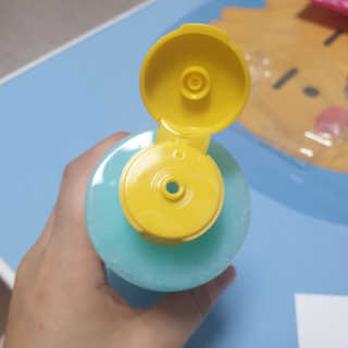 온가족 수분뿜뿜 노랑뚜껑 재주꾼 와우374 스네일토너 — 5점을 준 리뷰어가 2019년 9월 올린 사용 사진
