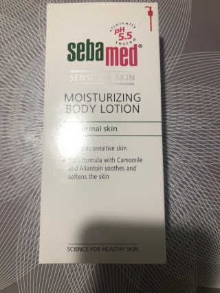 세바메드 모이스처라이징 바디로션 400ml — 5점을 준 리뷰어가 2019년 8월 올린 사용 사진