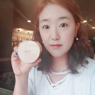 미넴보떼 [조여정쿠션] 아쿠아 GG모이스쳐 쿠션 23호 — 5점을 준 리뷰어가 2019년 7월 올린 사용 사진