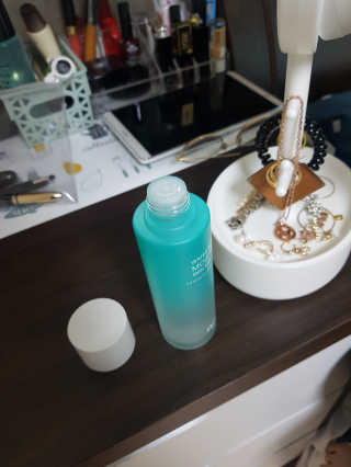 오지아이 워터 밤 모이스처 스킨 에센스 180ml — 4점을 준 리뷰어가 2020년 2월 올린 사용 사진