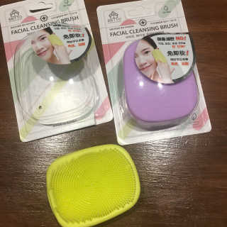 비비또 페이셜 클렌징 브러쉬 2P — 3.75점을 준 리뷰어가 2018년 6월 올린 사용 사진