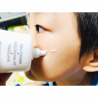 지고트 화이트닝 유브이 썬블럭 크림 70ml,1+1 — 4.5점을 준 리뷰어가 2019년 7월 올린 사용 사진
