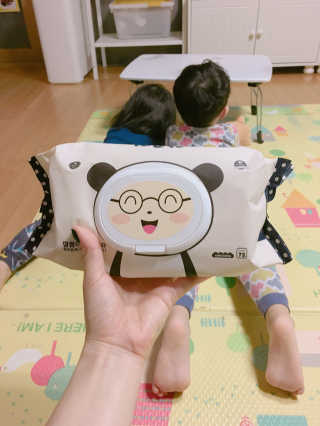 달곰이 물티슈 — 5점을 준 리뷰어가 2017년 3월 올린 사용 사진