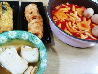 두번째 국떡 국가대표 떡볶이 1팩 + 영미칩 2봉 증정 — 4점을 준 리뷰어가 2019년 2월 올린 사용 사진