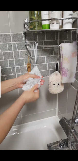 쉭앤칙 허니비바 마누카꿀비누 — 4점을 준 리뷰어가 2019년 3월 올린 사용 사진