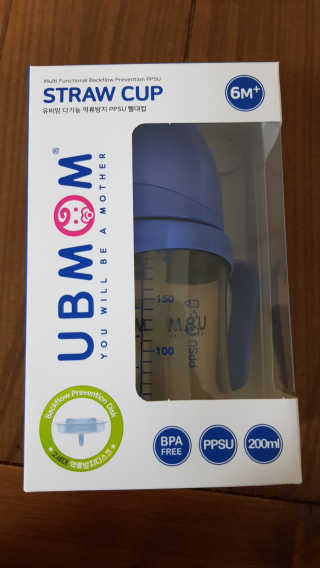 유비맘 샘방지 PPSU 빨대컵_컬러 랜덤 발송 — 4점을 준 리뷰어가 2020년 3월 올린 사용 사진
