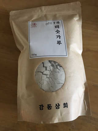 [강동상회]  7곡미숫가루 / 검정미숫가루 — 5점을 준 리뷰어가 2020년 4월 올린 사용 사진