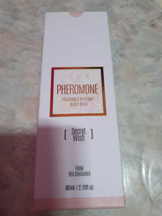 레드컨테이너 페로몬향 퍼퓸 바디미스트 80ml — 4.5점을 준 리뷰어가 2020년 1월 올린 사용 사진