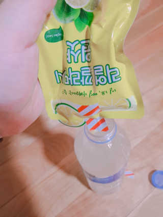 장수농가 리얼깔라만시 원샷 50ml 10팩+보틀 — 4.5점을 준 리뷰어가 2019년 5월 올린 사용 사진