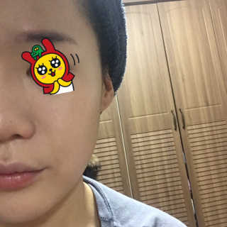 JM솔루션 물광 커버 파운데이션 럭셔리 — 4.5점을 준 리뷰어가 2019년 1월 올린 사용 사진