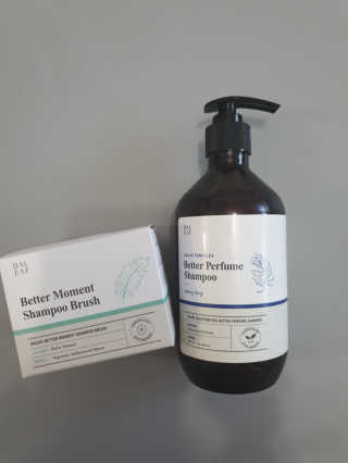 달리프 베러 퍼퓸 샴푸 1000ml 레이니데이 or 일랑로즈 — 5점을 준 리뷰어가 2020년 2월 올린 사용 사진